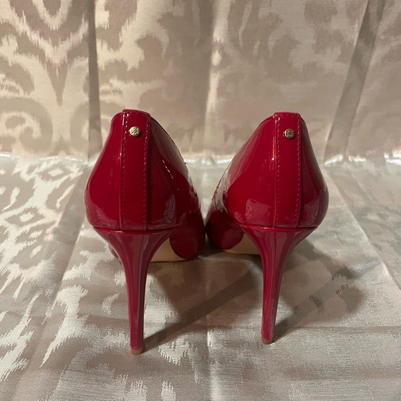 Bright Red stiletto heels by BCBGeneration. - Picture 3 of 6